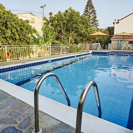 קוקארי Christinantzela Apartments מראה חיצוני תמונה